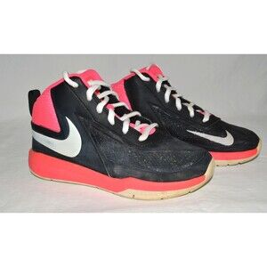 Nike Team Hustle D 8 GS Youth Size 12C Black Pink White Basketball Shoes